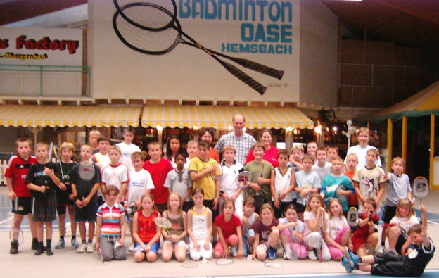 Badminton_02_2004.jpg (67639 Byte)